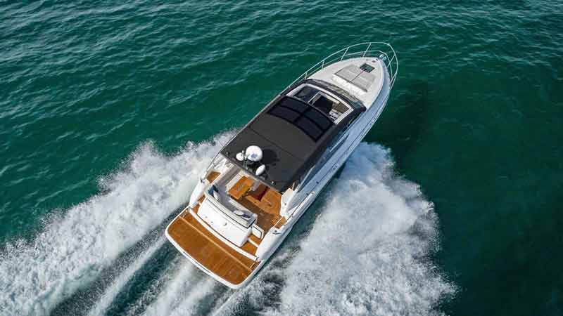 Fairline 50 GT powerboat